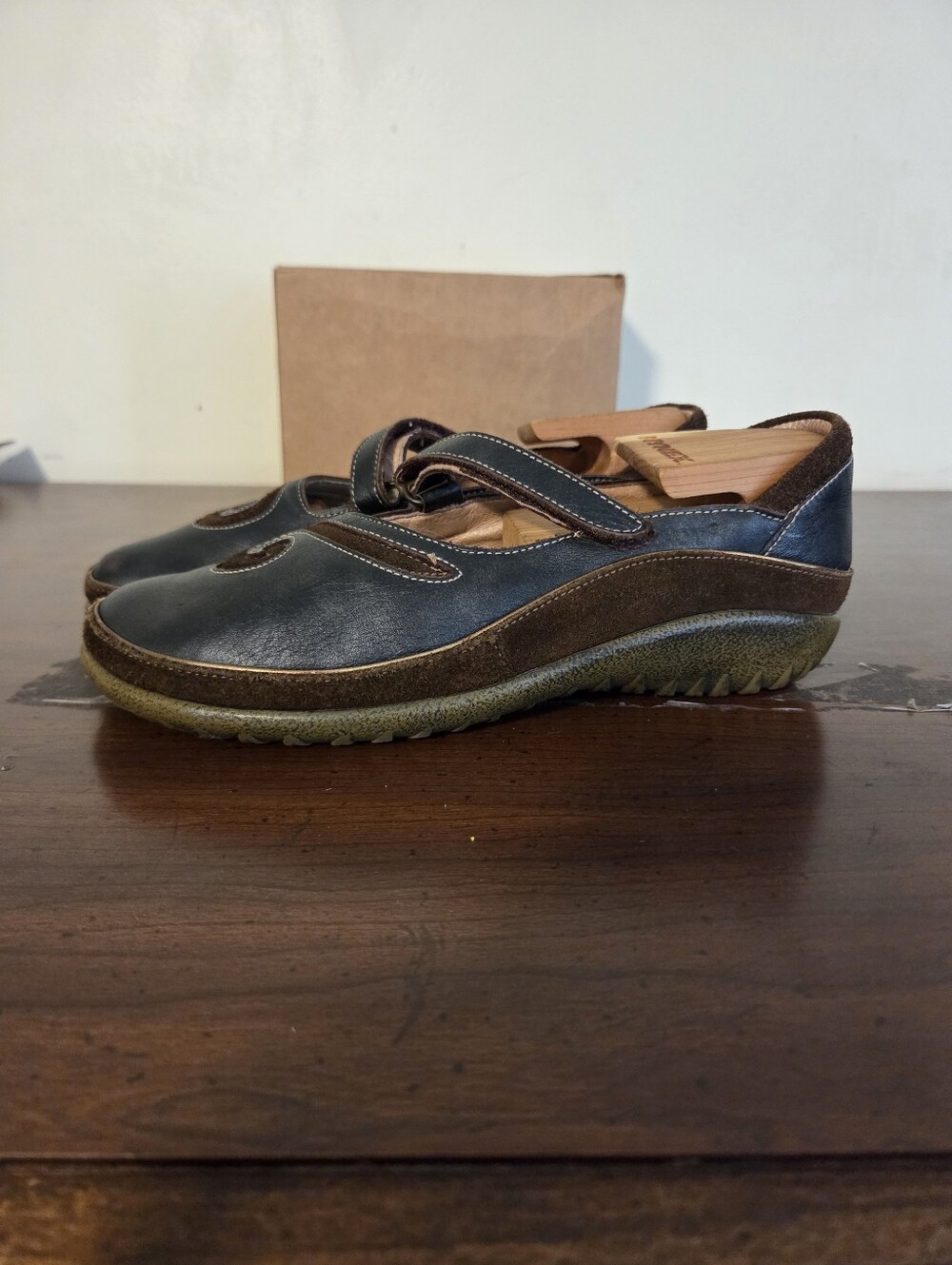 Naot Matai Womens 37 US 6 6.5 Brown Blue Leather Swirl Mary Jane Comfort Flats